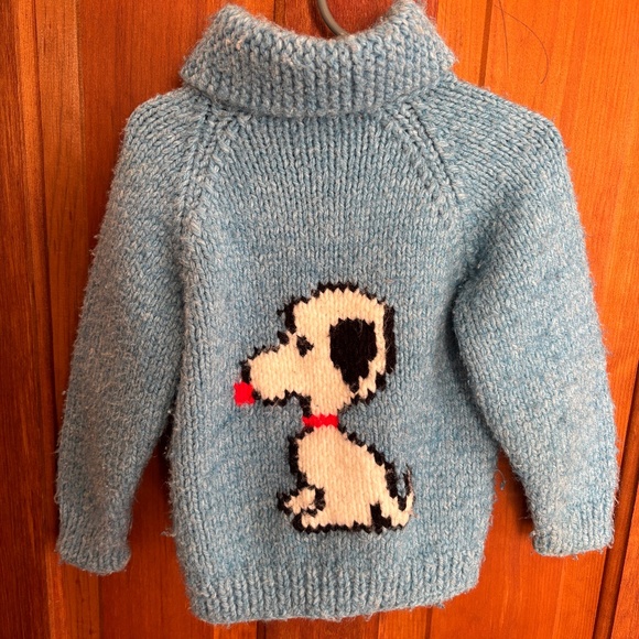 Other - Vintage snoopy cowichan cardigan